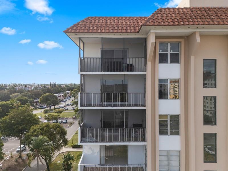 MANORS OF INVERRARY XI - Residential