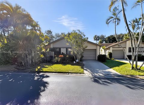 2214 Seagrape Cir Coconut Creek FL 33066