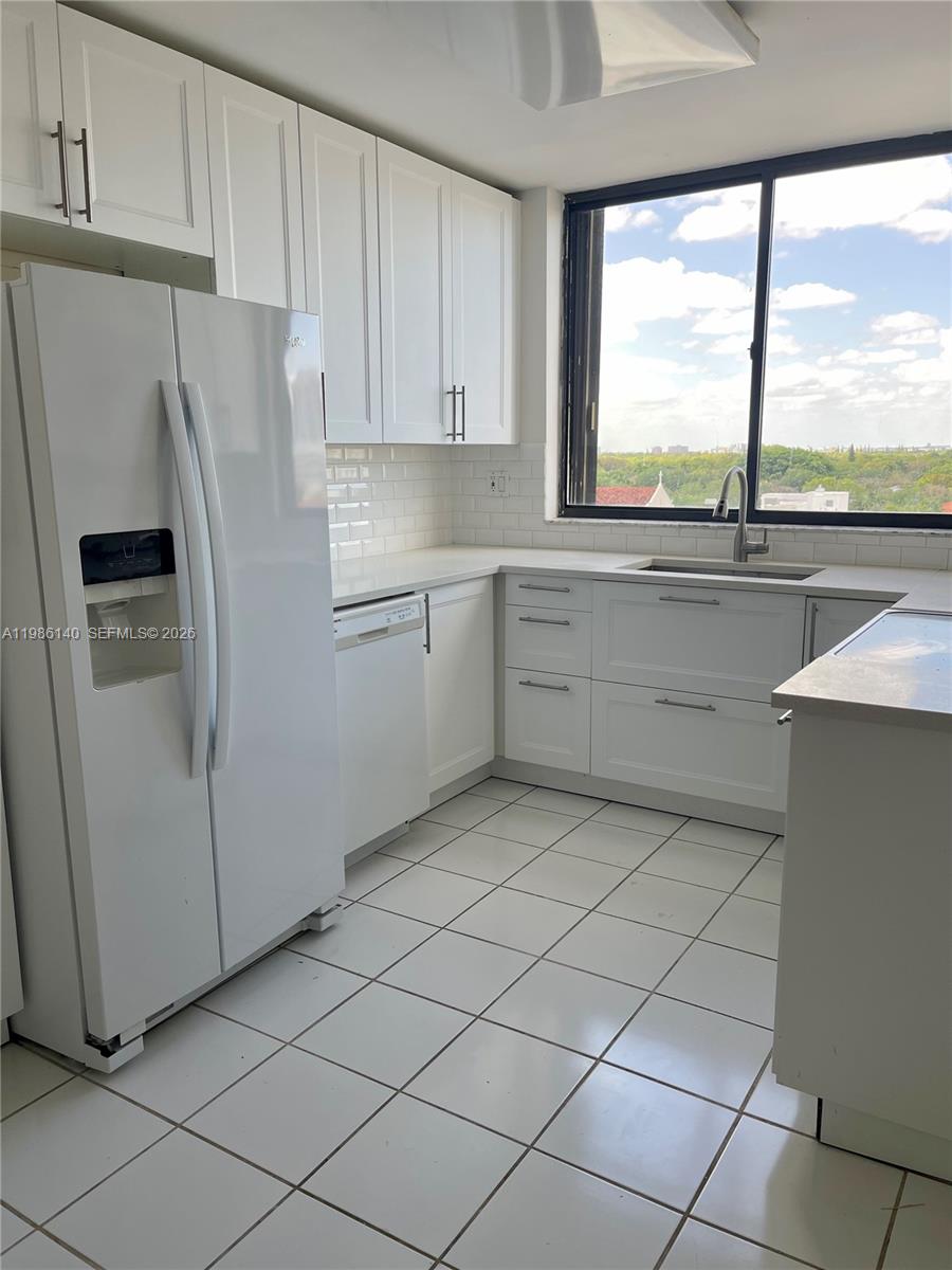 GABLES LAROC CONDO - Residential