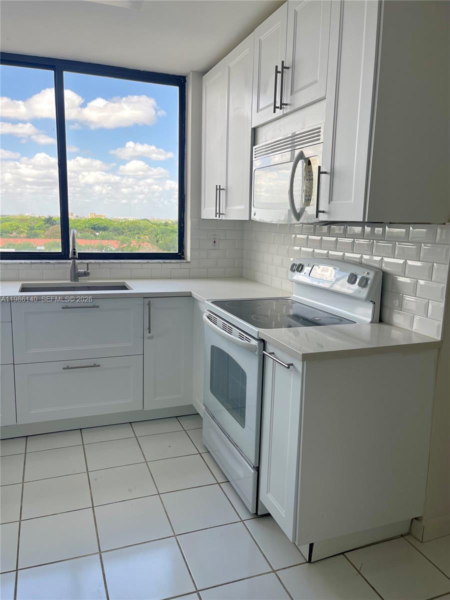 GABLES LAROC CONDO - Residential