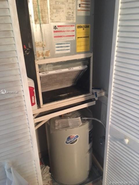 ENVIRON 7 OF II CONDO - Residential Lease