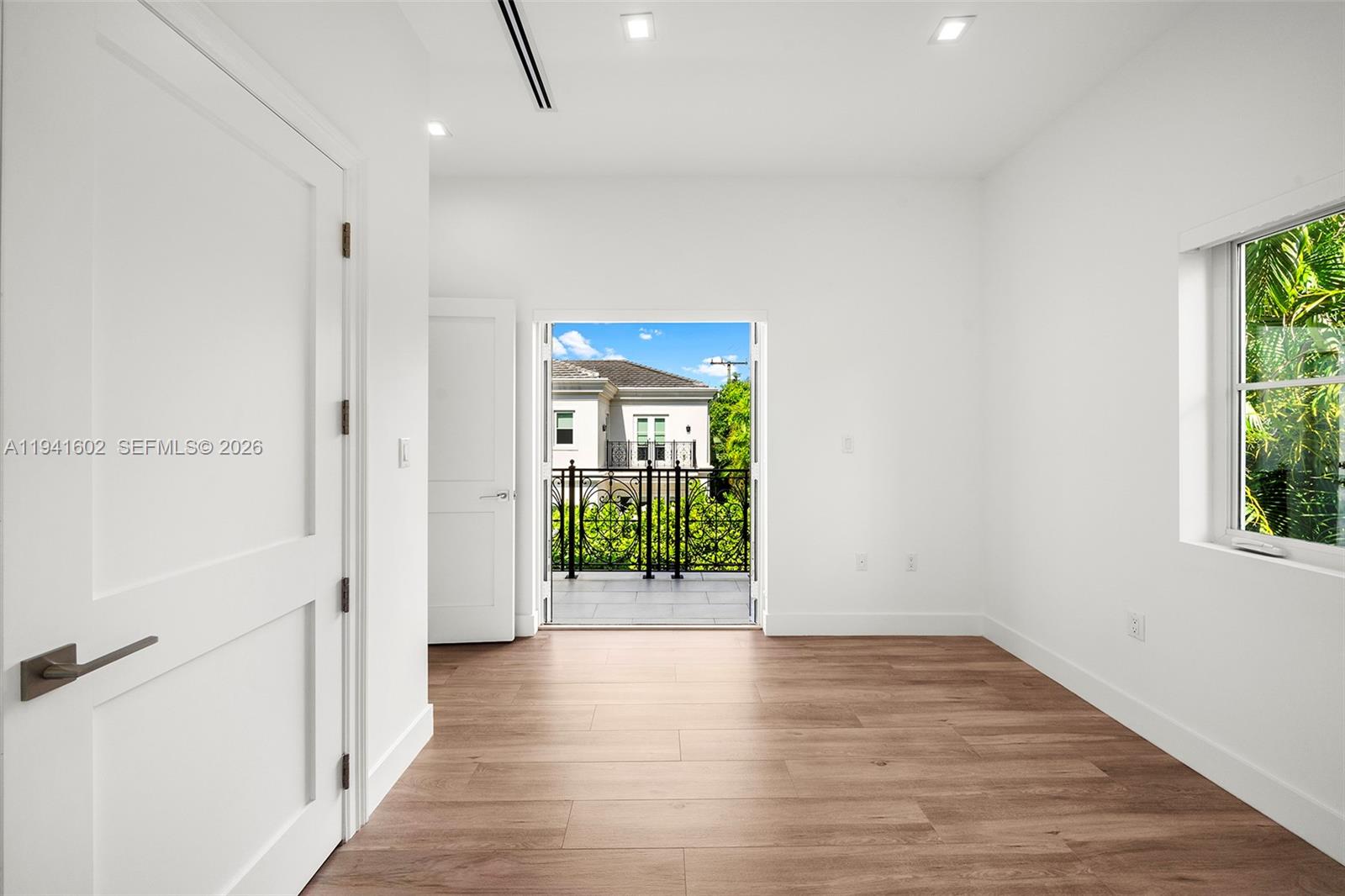 CORAL GABLES CRAFTS SEC - Residential