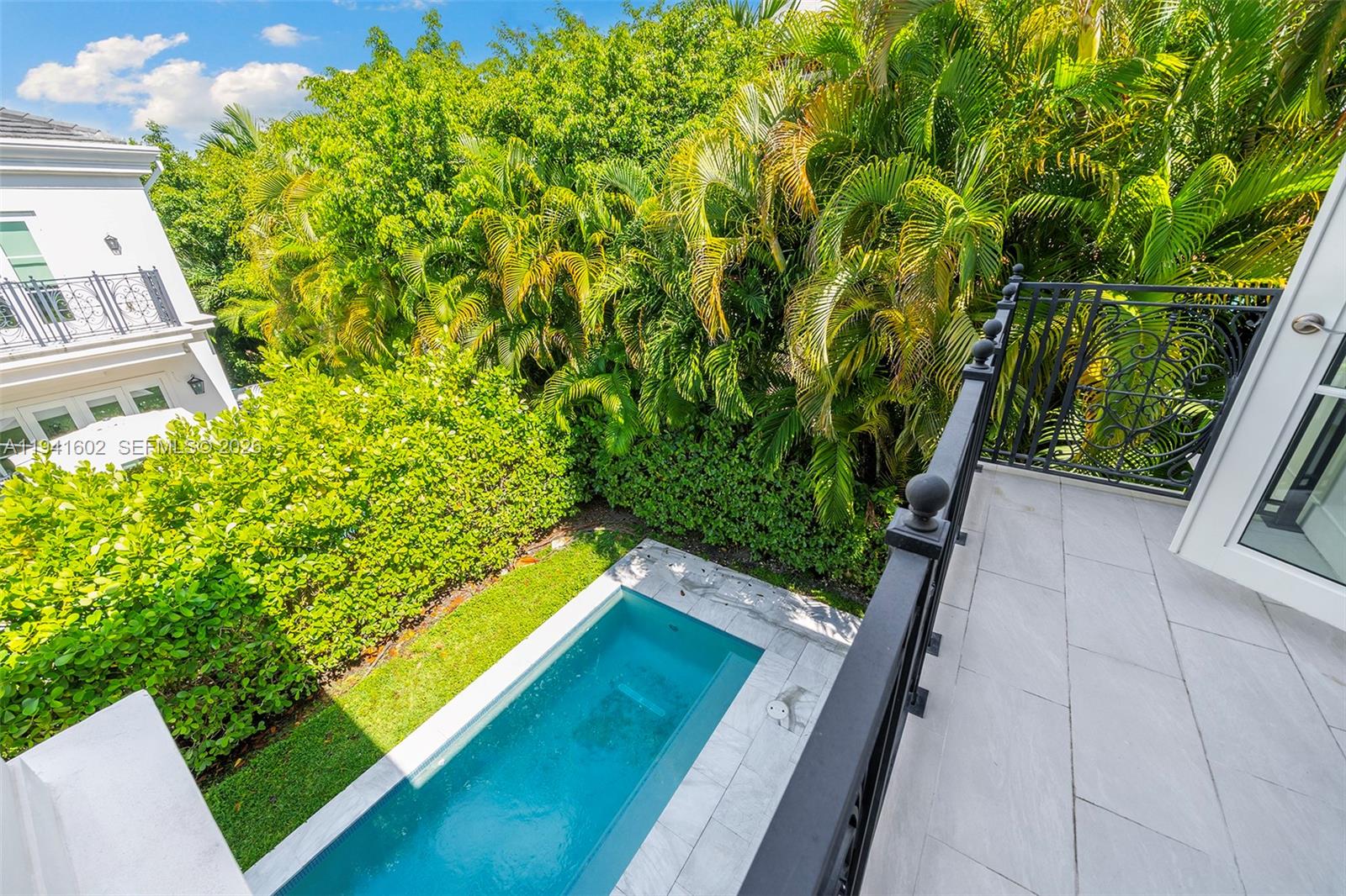 CORAL GABLES CRAFTS SEC - Residential