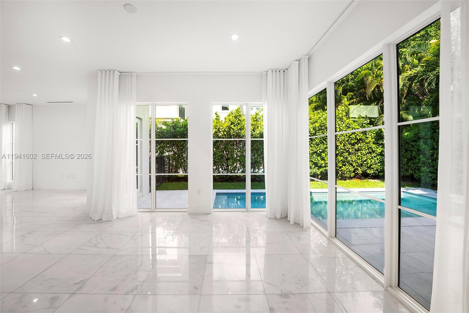 CORAL GABLES CRAFTS SEC - Residential