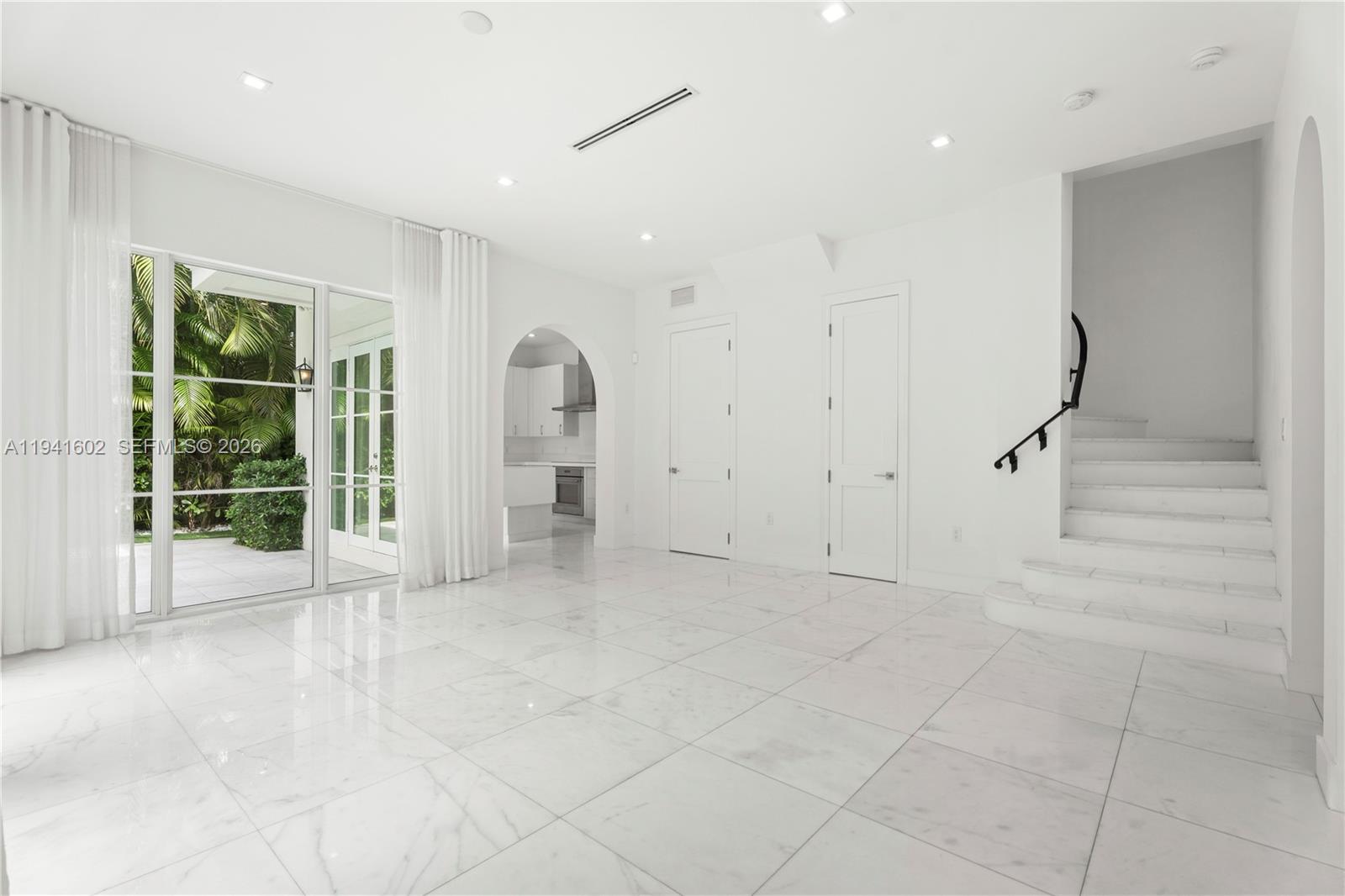 CORAL GABLES CRAFTS SEC - Residential