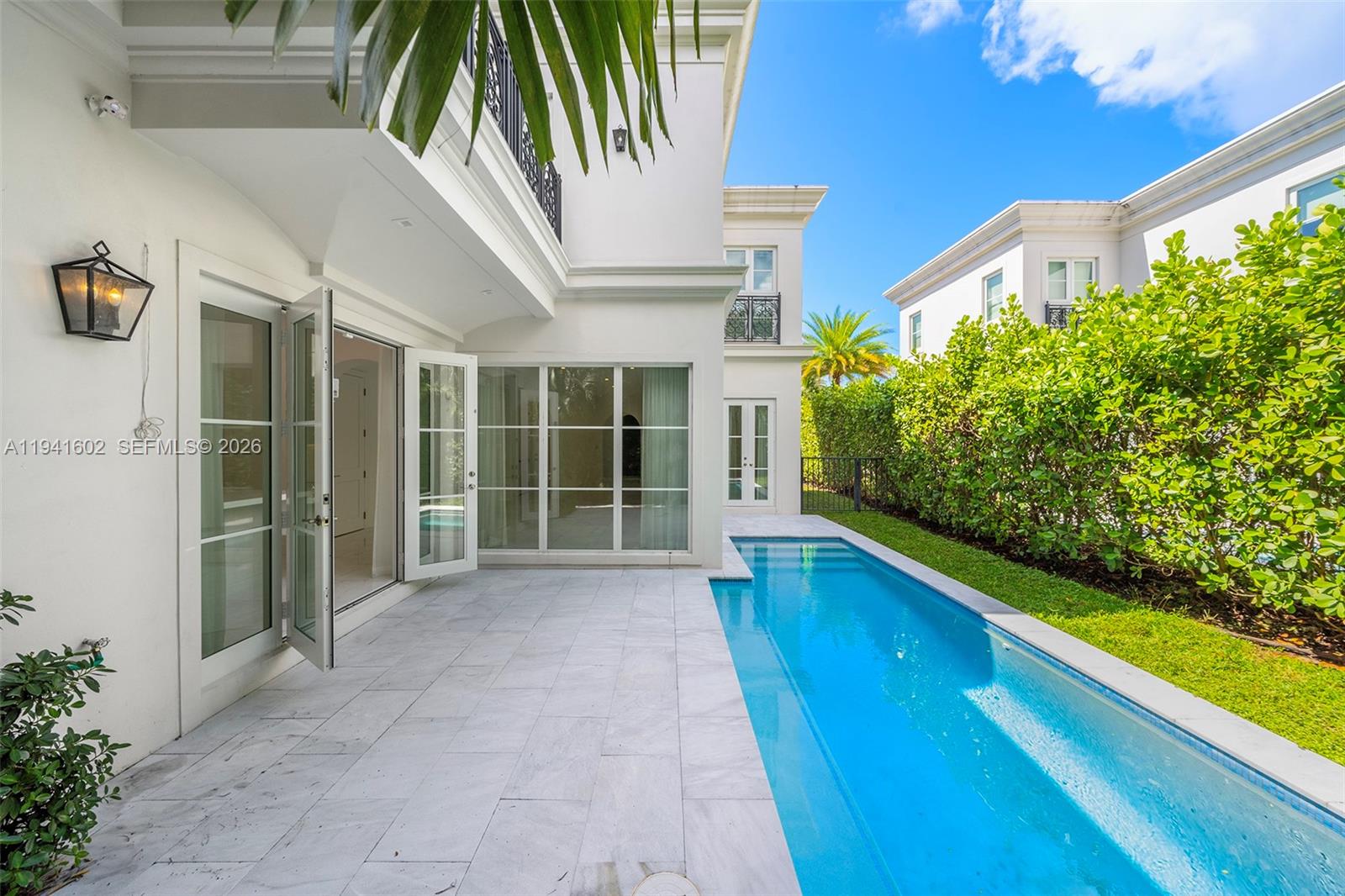 CORAL GABLES CRAFTS SEC - Residential