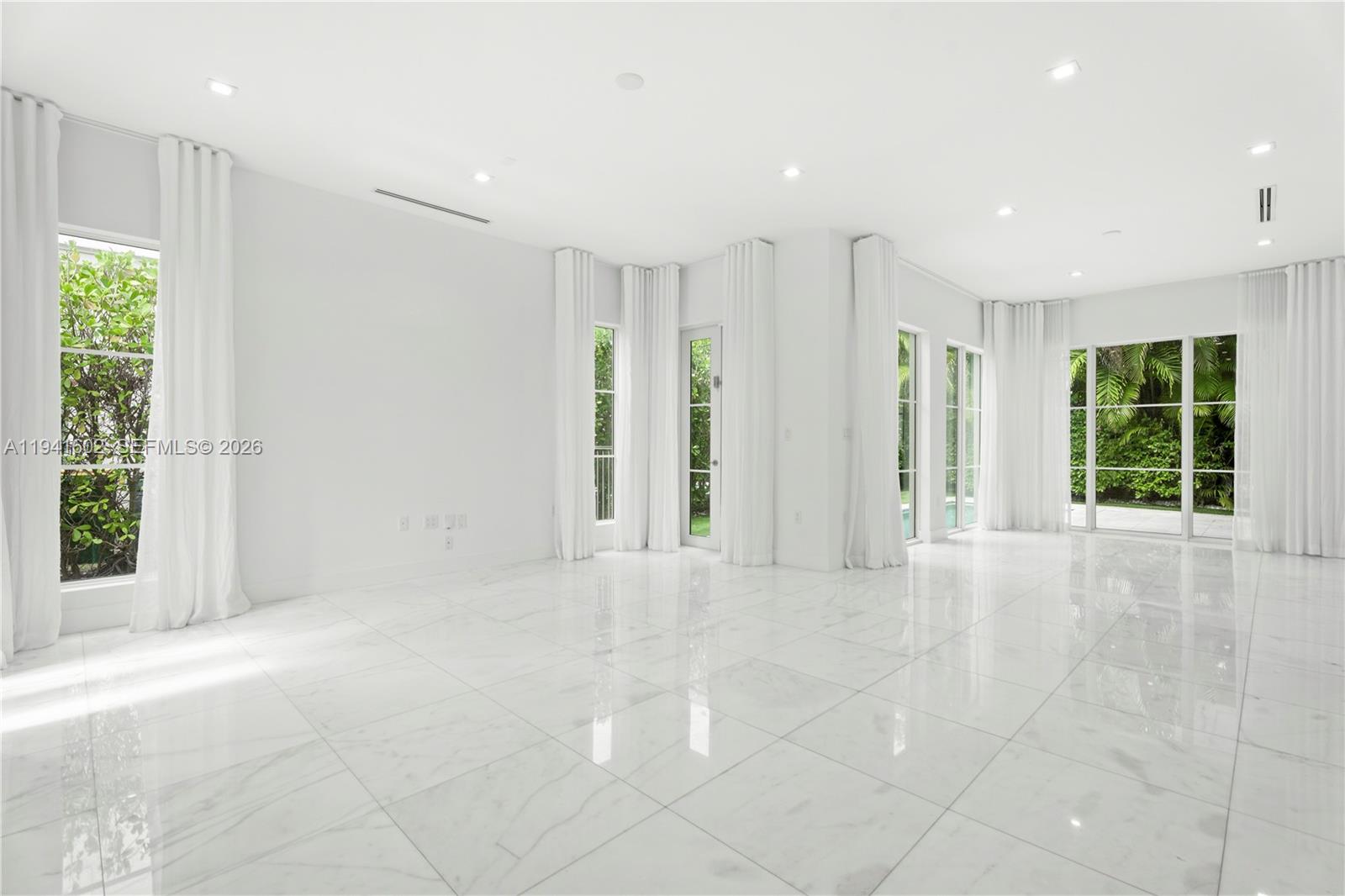 CORAL GABLES CRAFTS SEC - Residential