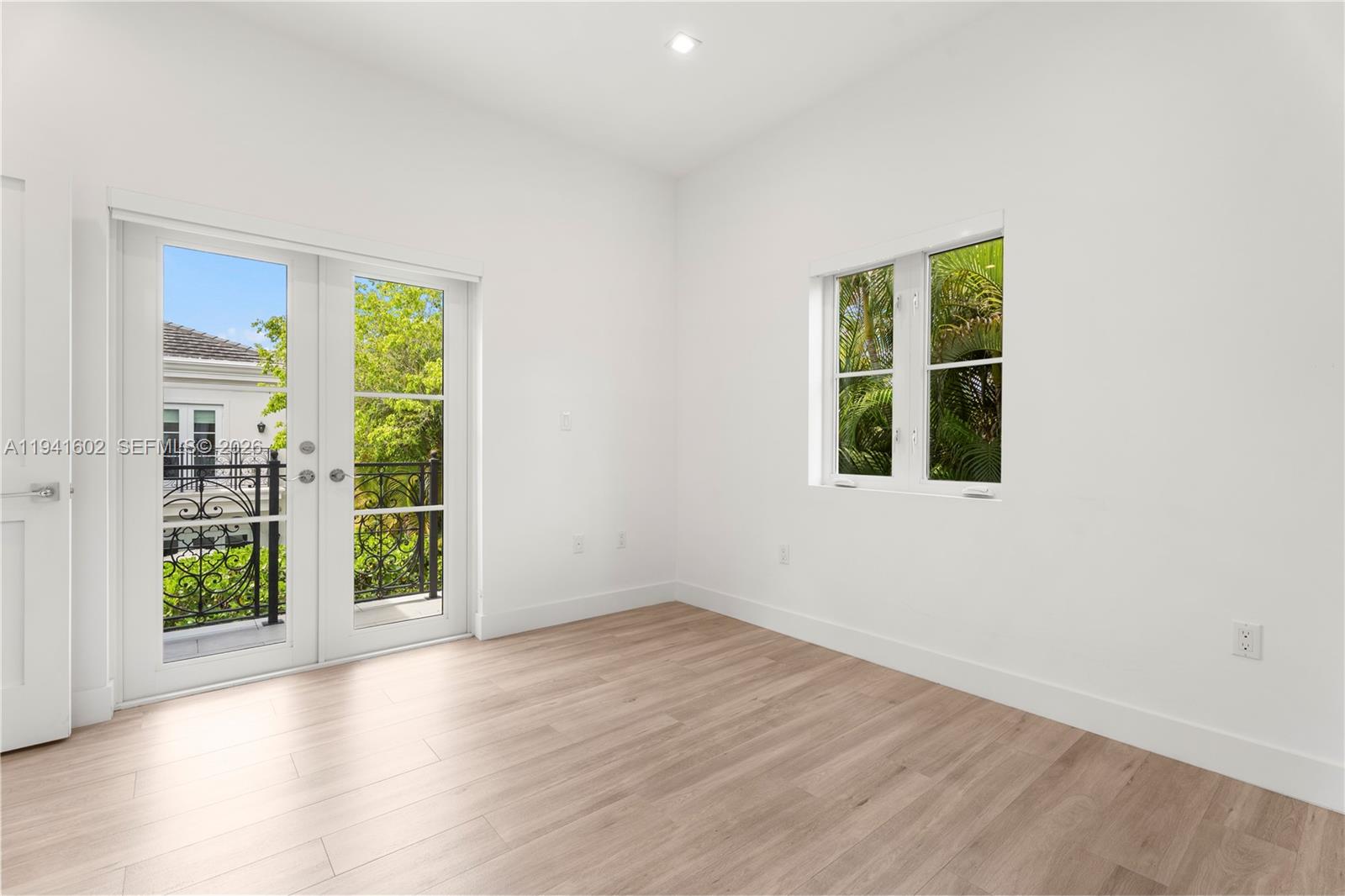 CORAL GABLES CRAFTS SEC - Residential