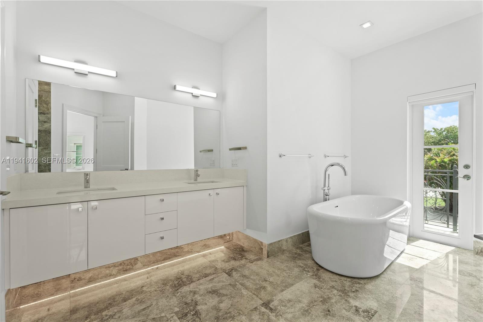 CORAL GABLES CRAFTS SEC - Residential