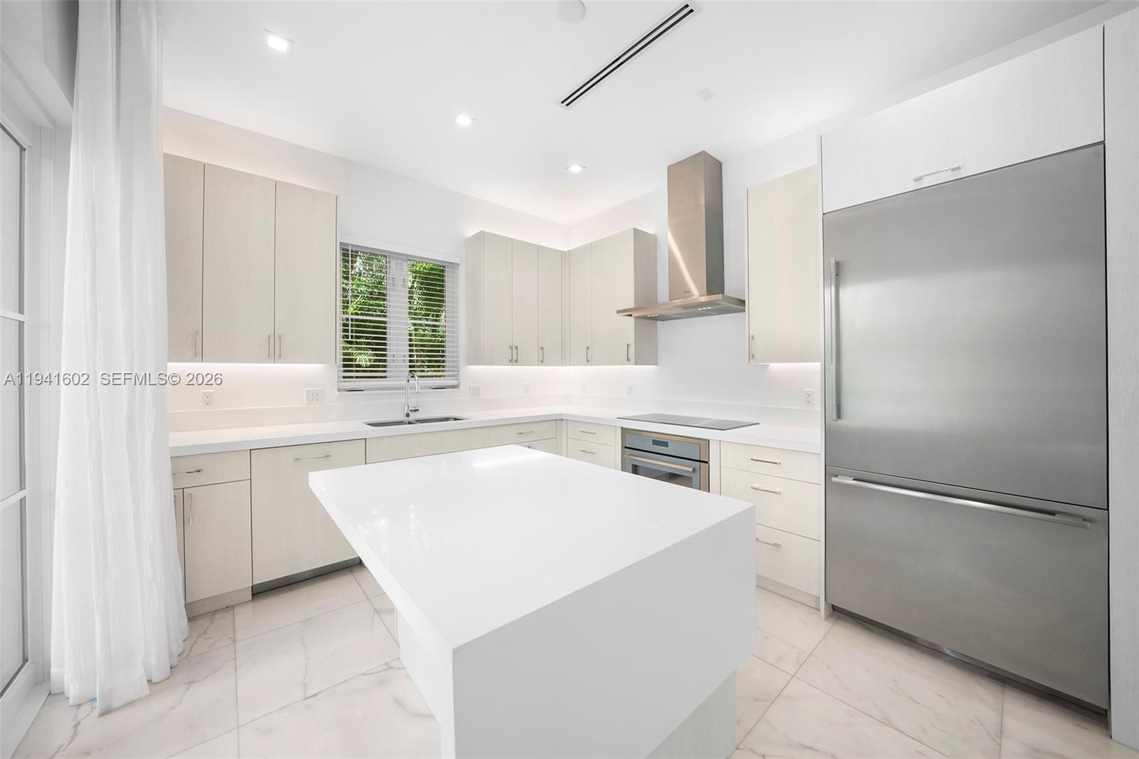 CORAL GABLES CRAFTS SEC - Residential