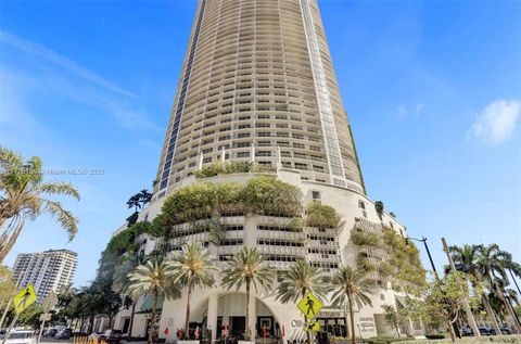 1750 N Bayshore Dr 3114 Miami FL 33132