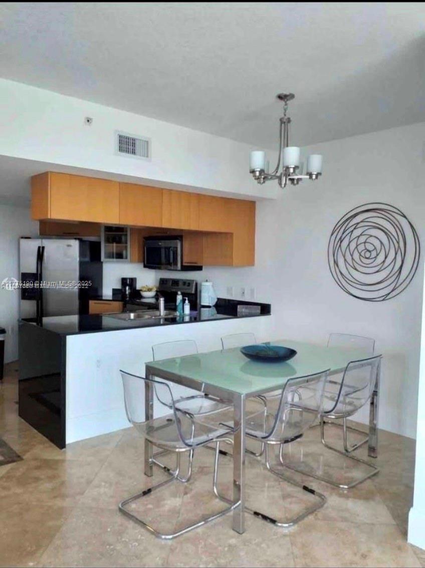 1750 N Bayshore Dr 3114