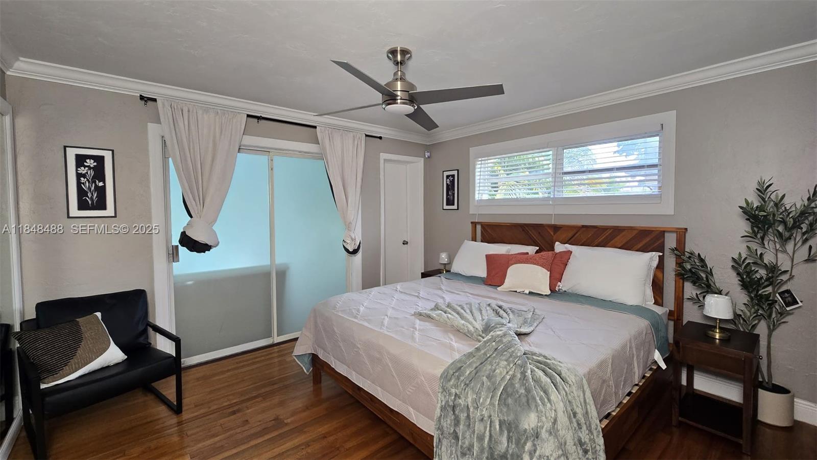 POINSETTA PARK - Residential