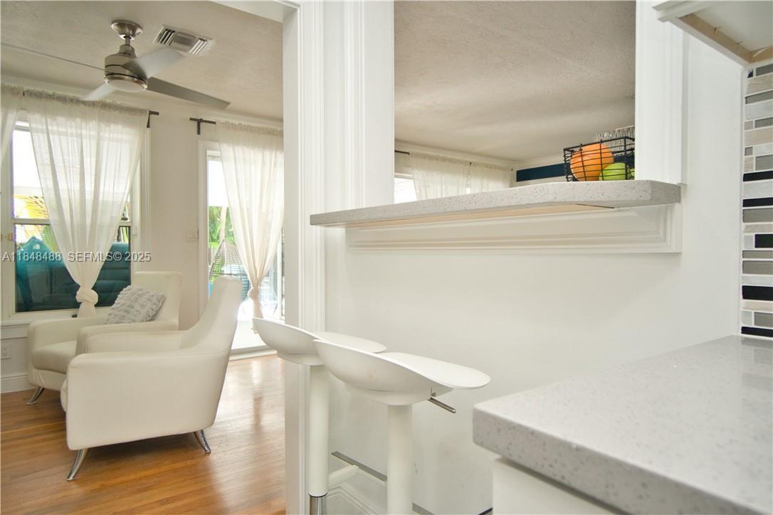 POINSETTA PARK - Residential