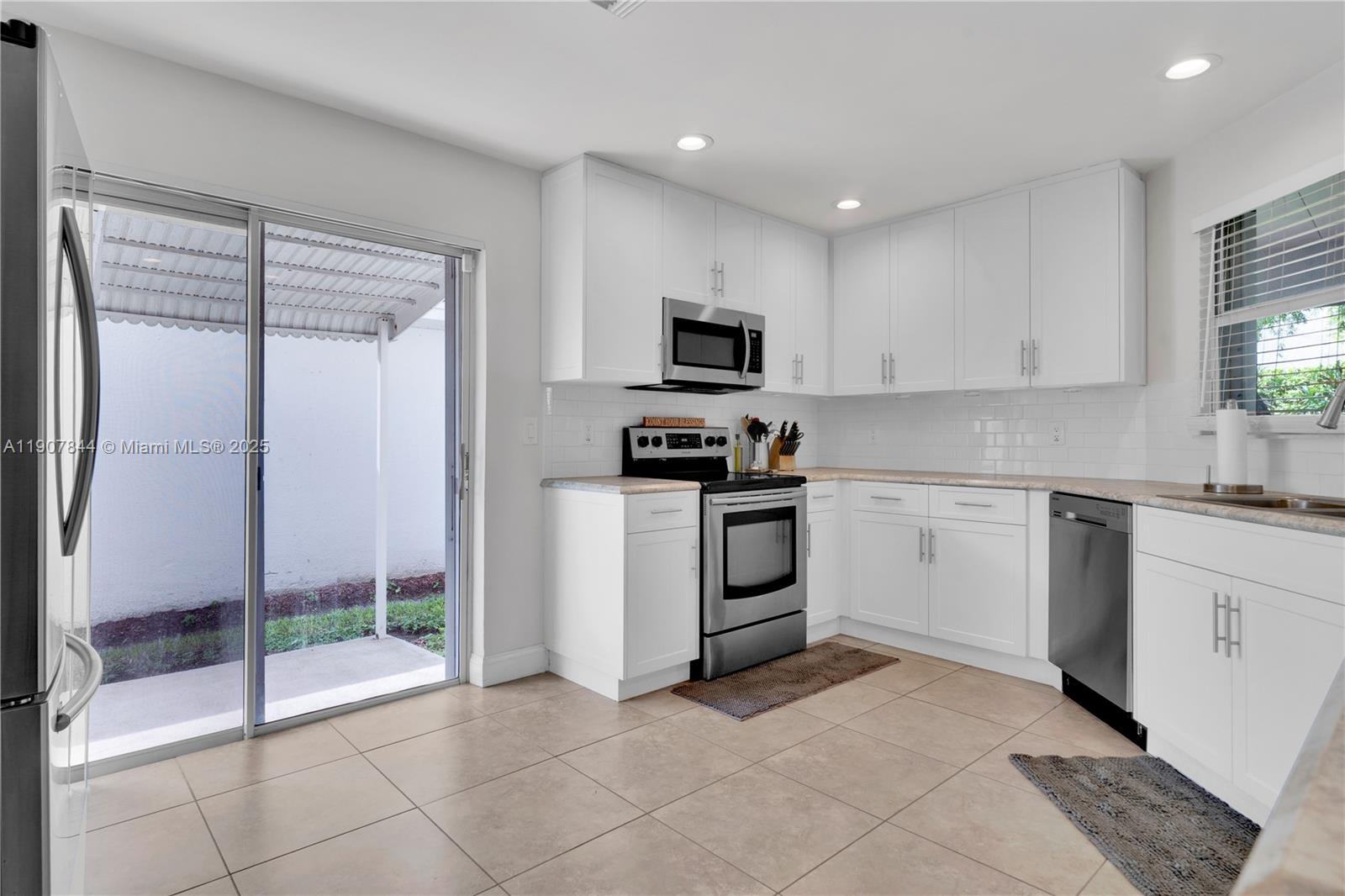 KEYS-GATE NO 1 - Residential