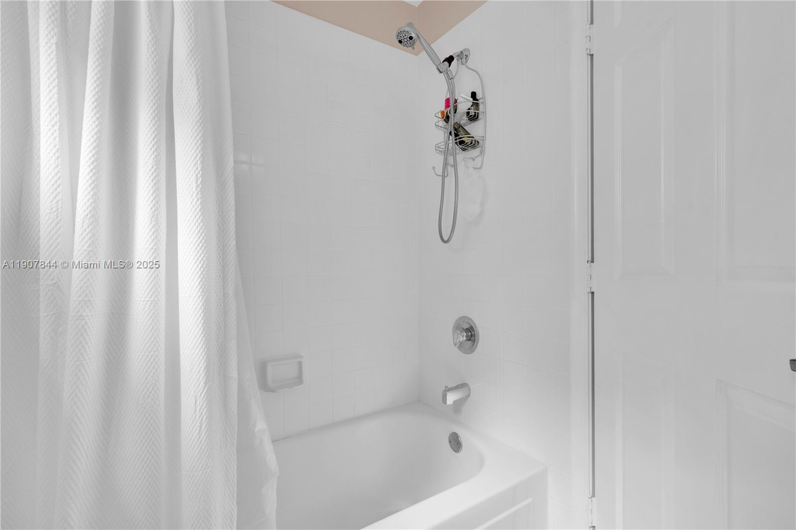 KEYS-GATE NO 1 - Residential