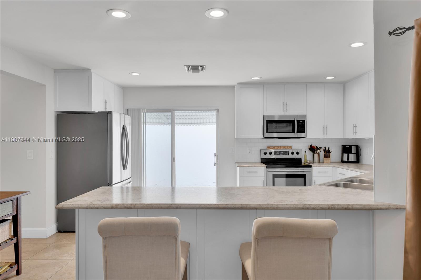 KEYS-GATE NO 1 - Residential