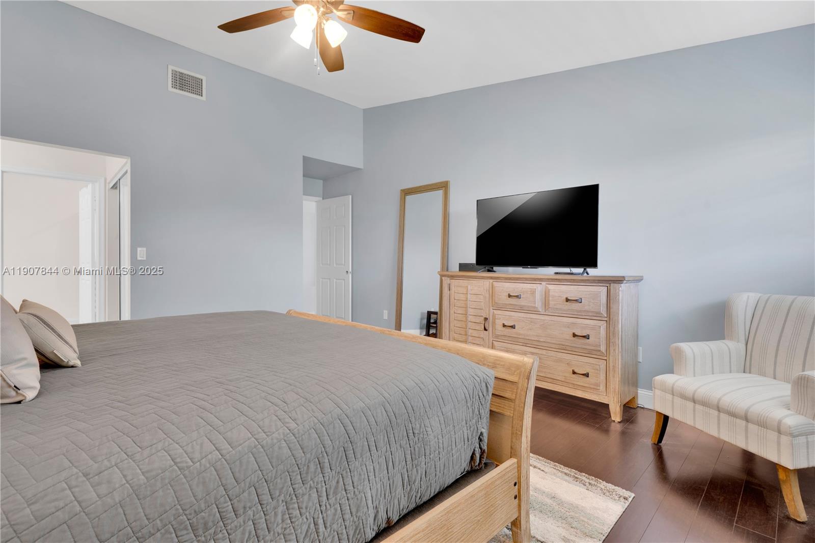 KEYS-GATE NO 1 - Residential