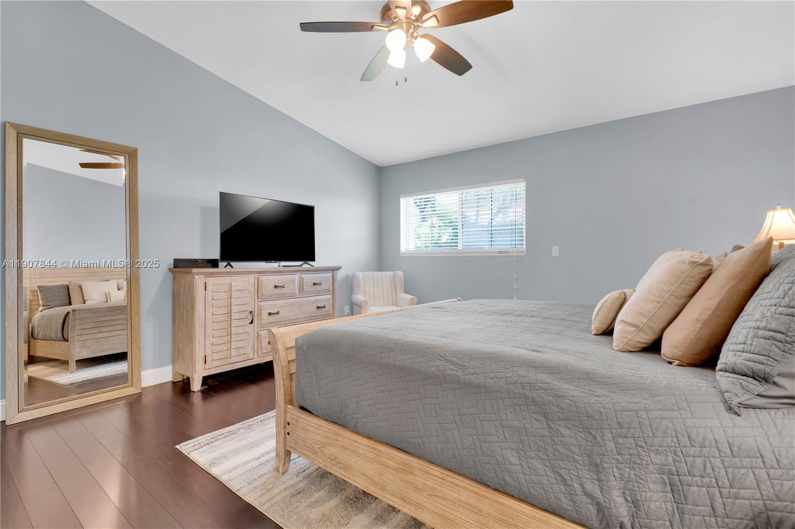 KEYS-GATE NO 1 - Residential