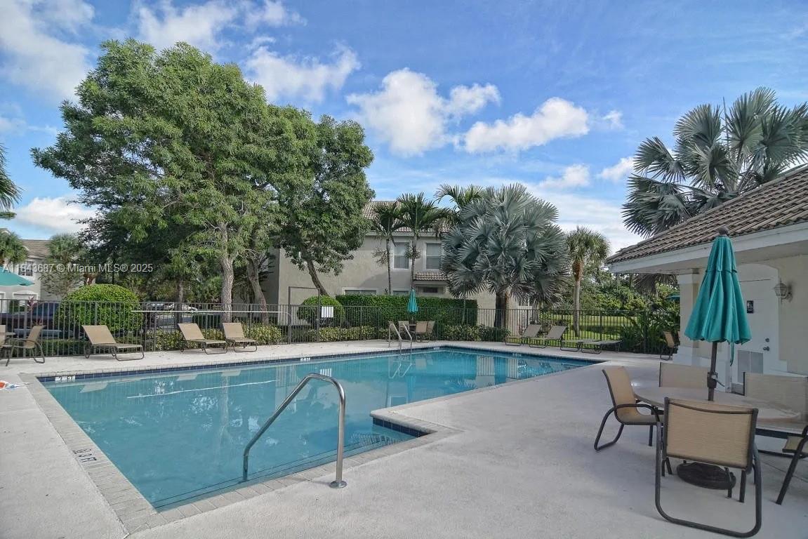 PINE LAKE - Residential Lease