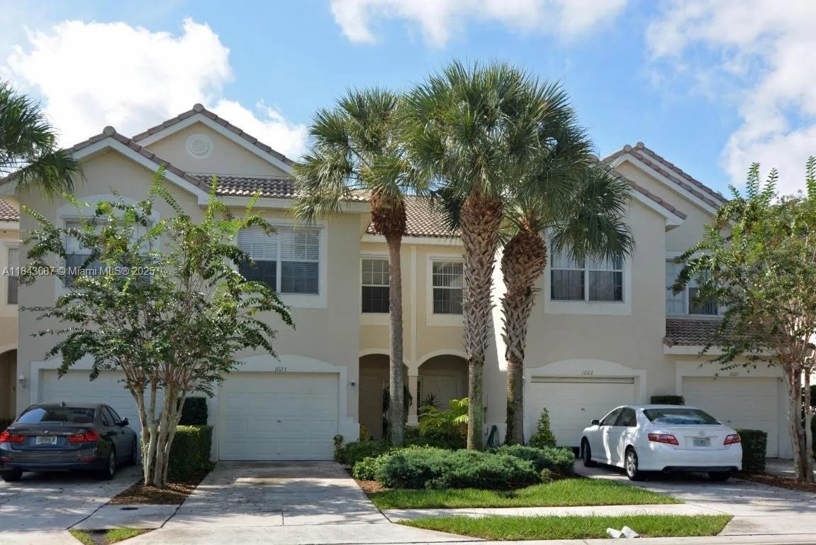 A beautiful 3 bedrooms 2.5 baths townhouse has become available in the gated community of Pine Lake.Great 3/2/1 Townhouse. Attached garage.Dishwasher; Disposal; Microwave; Range, Refrigerator; Washer, dryer. A/C Attached garage, Tenant pays Electric; Water, cable Must have good credit score for association approval. NO PetS; No Smoking. Community Pool, Picnic area