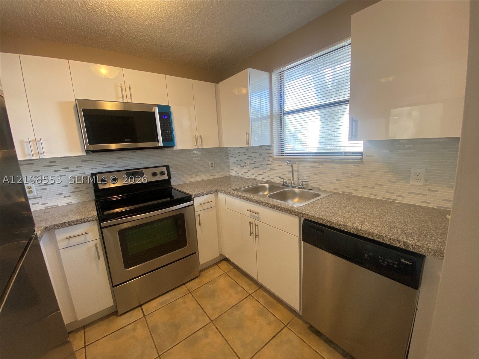 3263 Kirk Rd 2