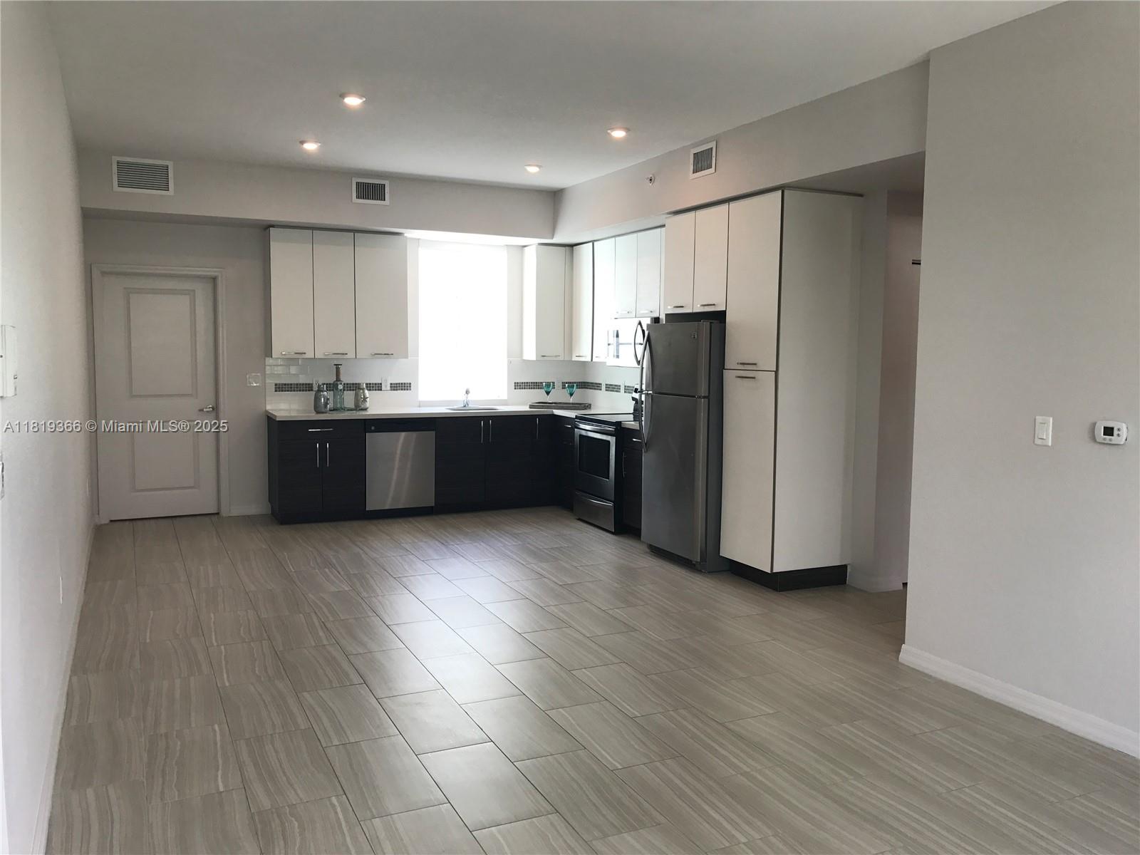 Bryan Sub Lts 1, 2 Blk 59 - Residential Lease