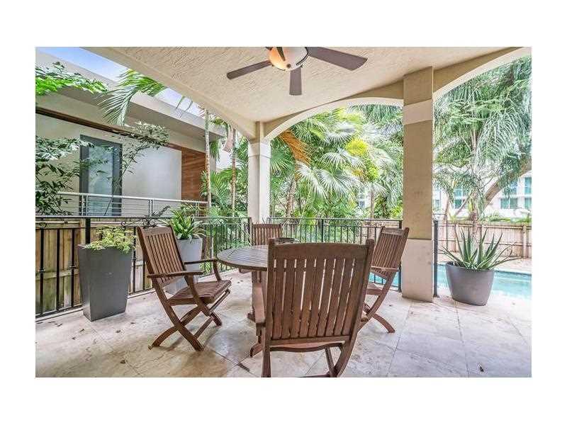 BRICKELLS FLAGLER - Residential Lease