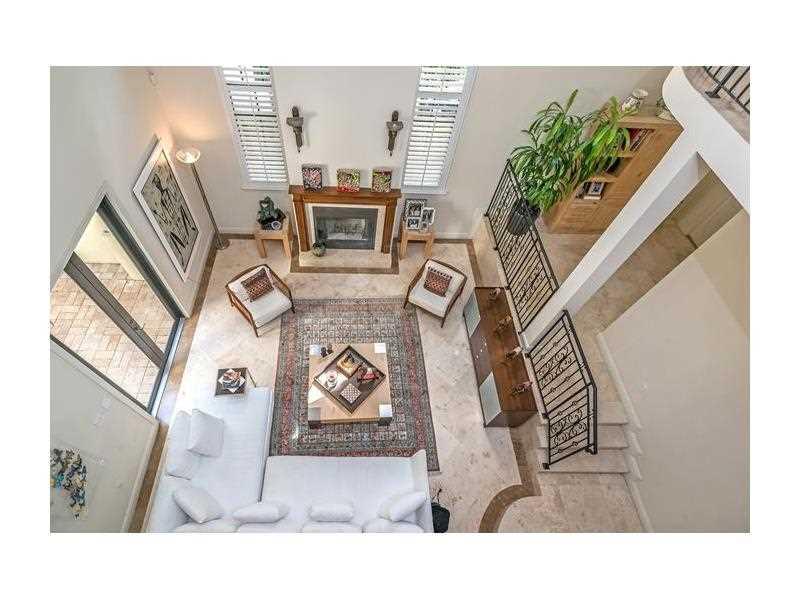 BRICKELLS FLAGLER - Residential Lease