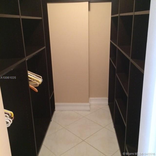 LA MER - Residential Lease