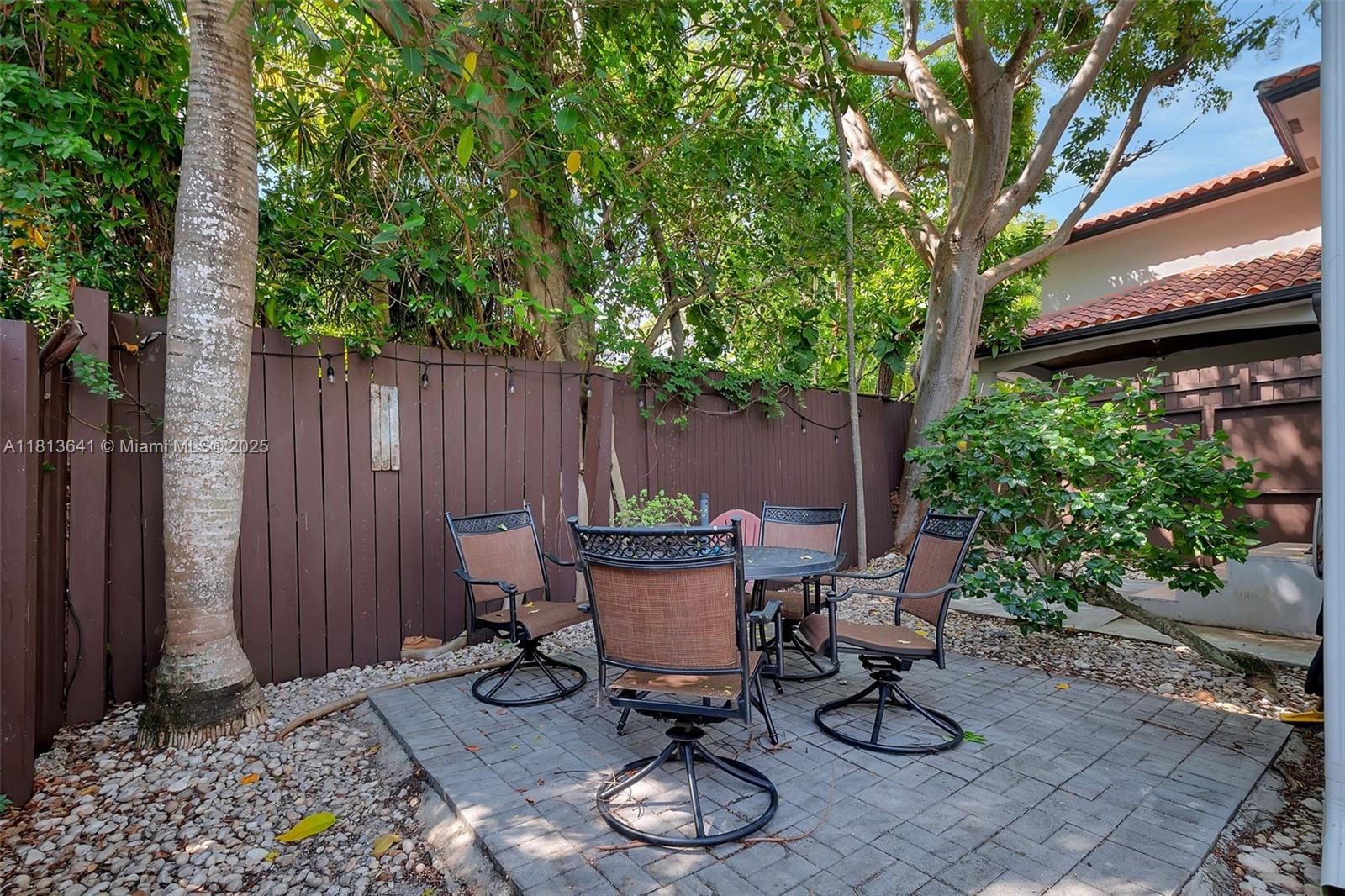 RHODES AMD NEW BISC - Residential Lease