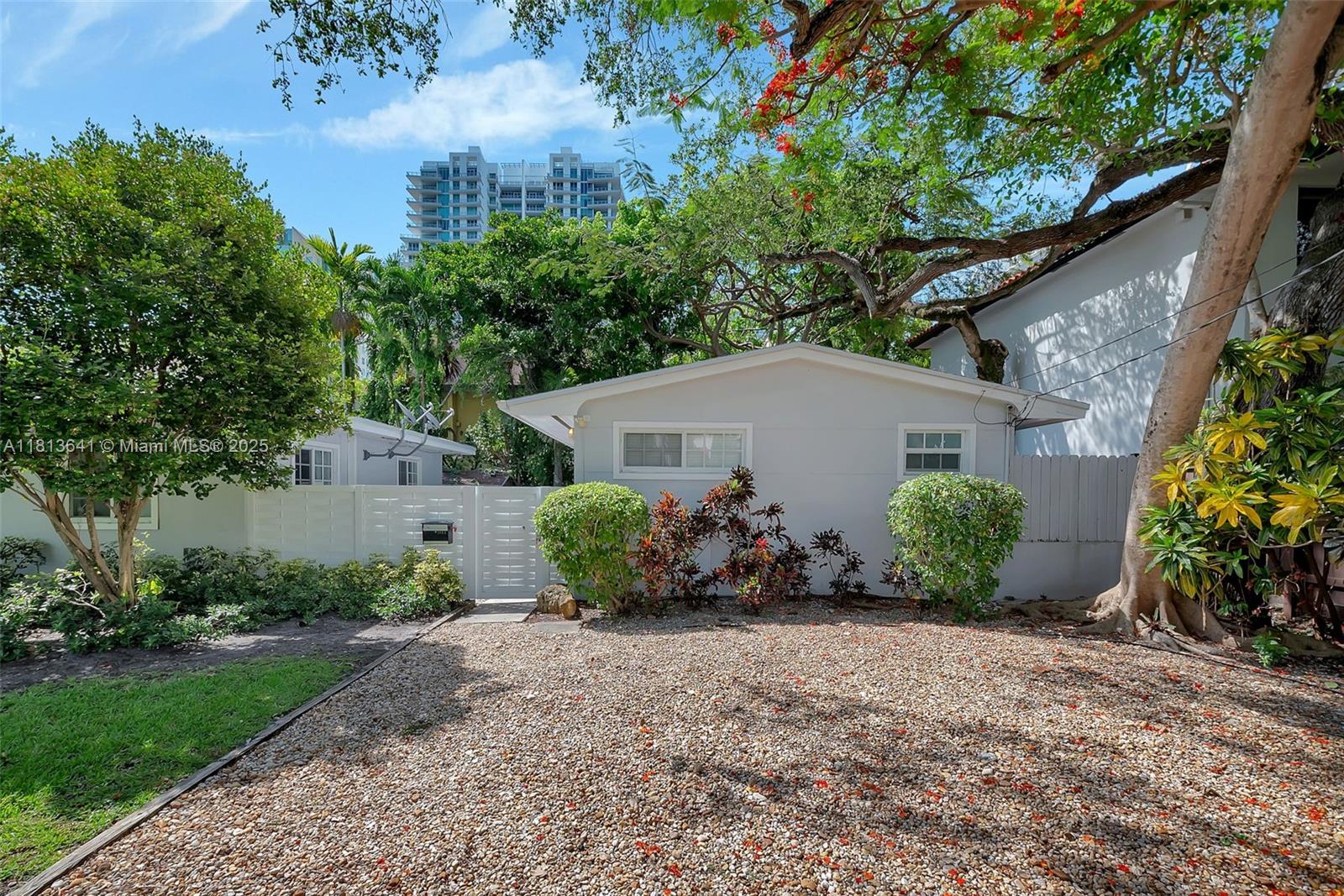 Rental Property at 3100 Blaine St 2614, Miami, Broward County, Florida - Bedrooms: 1 
Bathrooms: 1  - $3,000 MO.
