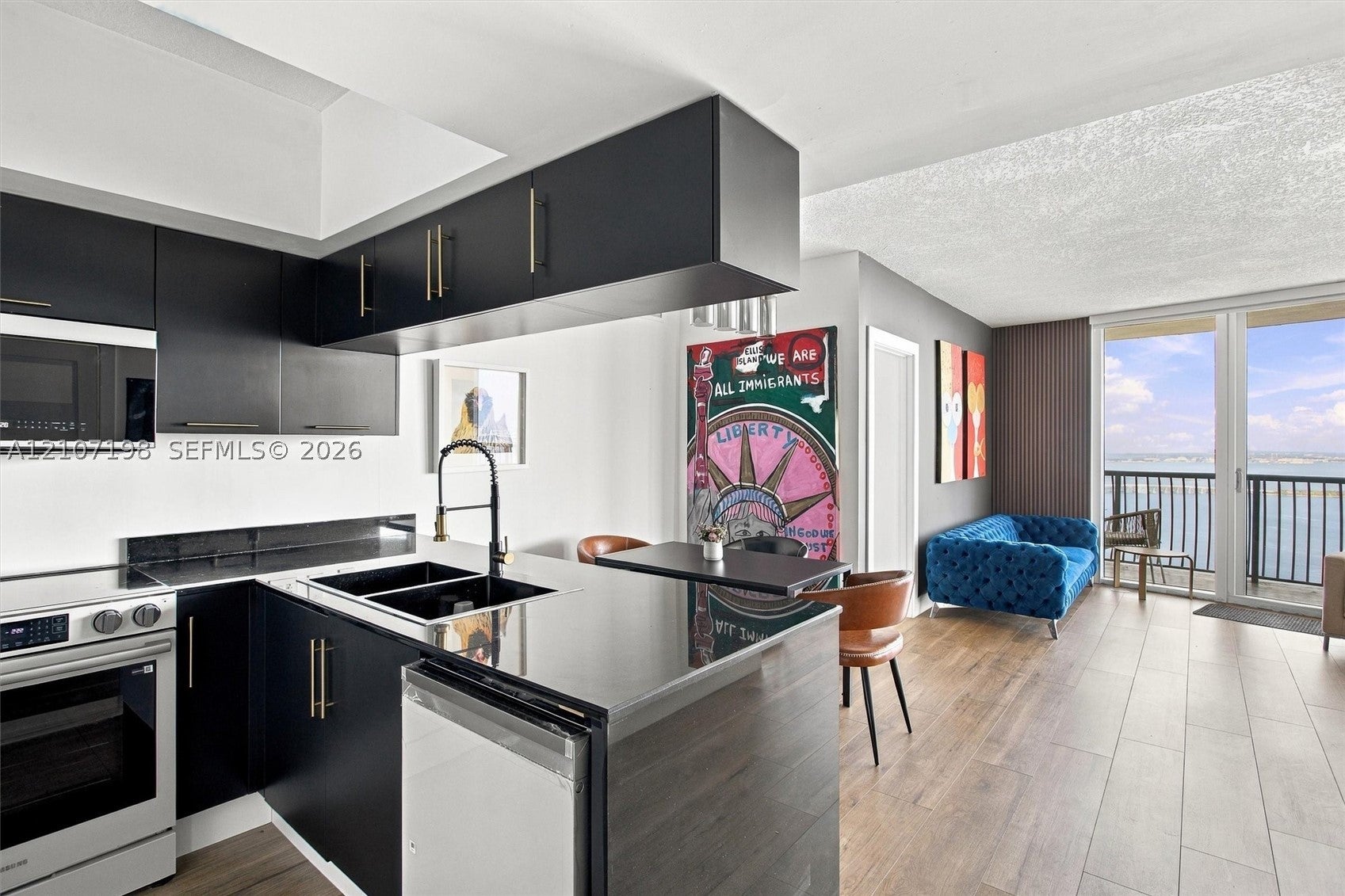 1750 N Bayshore Dr 4801