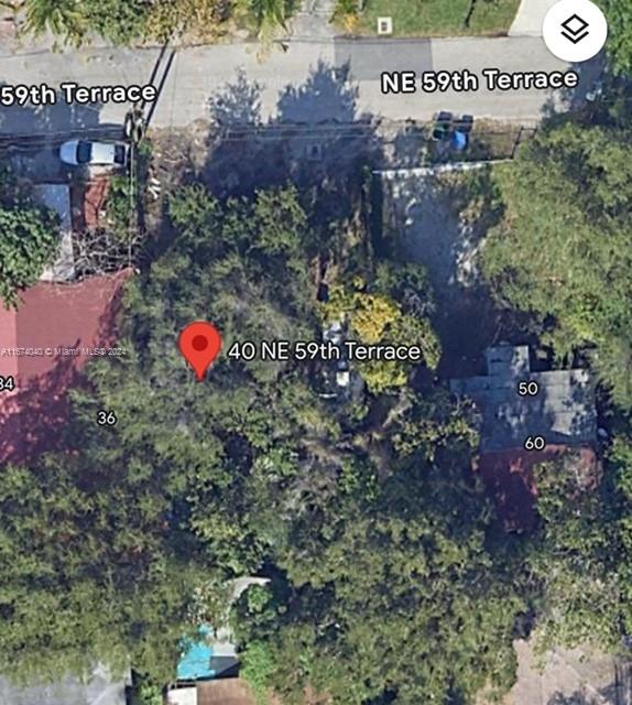 Lot for sale in Little Haiti. Build a single family or duplex. Great opportunity!