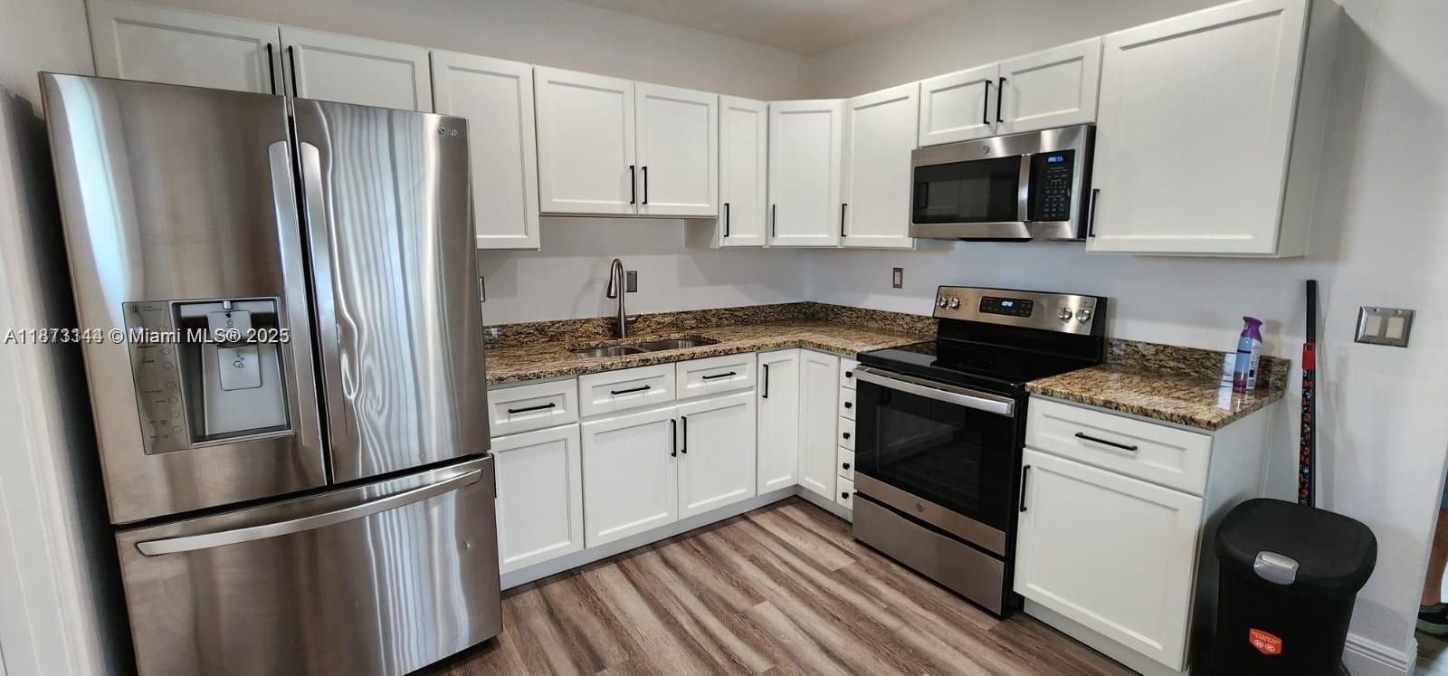 Spacious 2 bedroom 1.5 bath, located in a duplex. Unit is renovated, freshly painted, lots of closet space, full kitchen size w stainless steel appliances, ceramic floors. Fast approval process Come, see and enjoy the tranquility of the neighborhood. Washer in unit. Parking included.