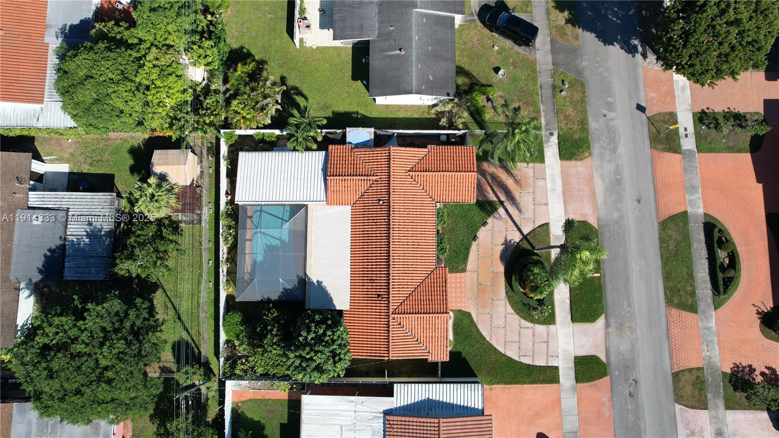 PALM SPRINGS LAKES 1ST AD - Residential