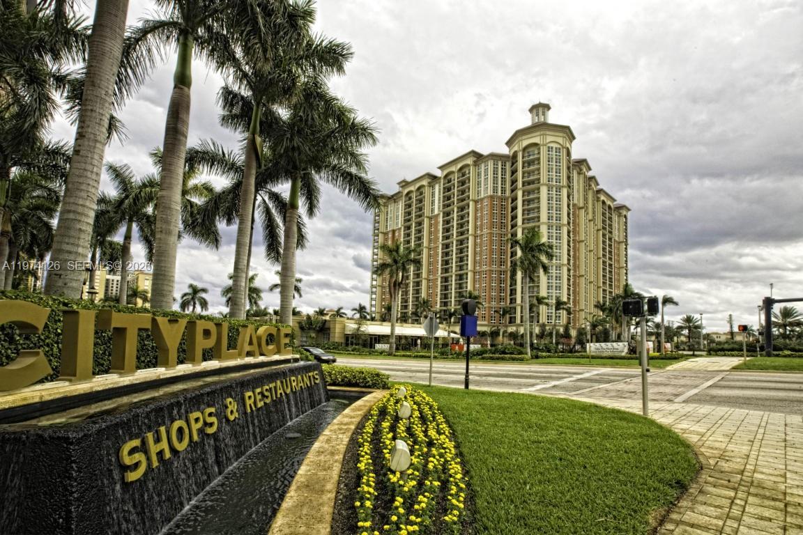 CITYPLACE SOUTH TOWER CON - Residential