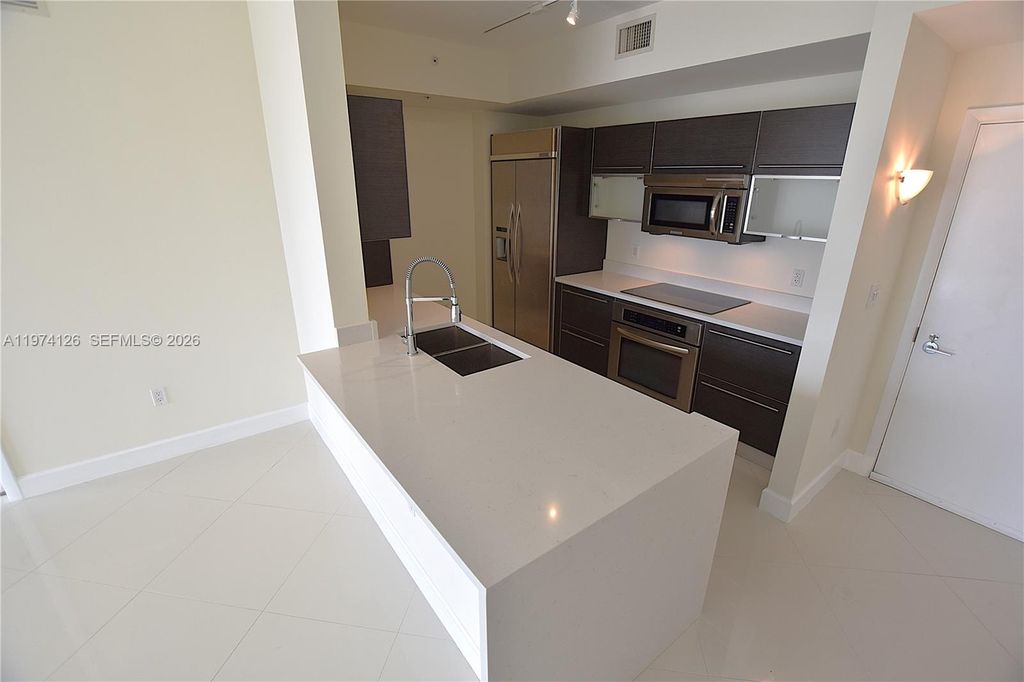 Photo of 550 Okeechobee Blvd #1417, West Palm Beach, FL 33401 (MLS # A11974126)