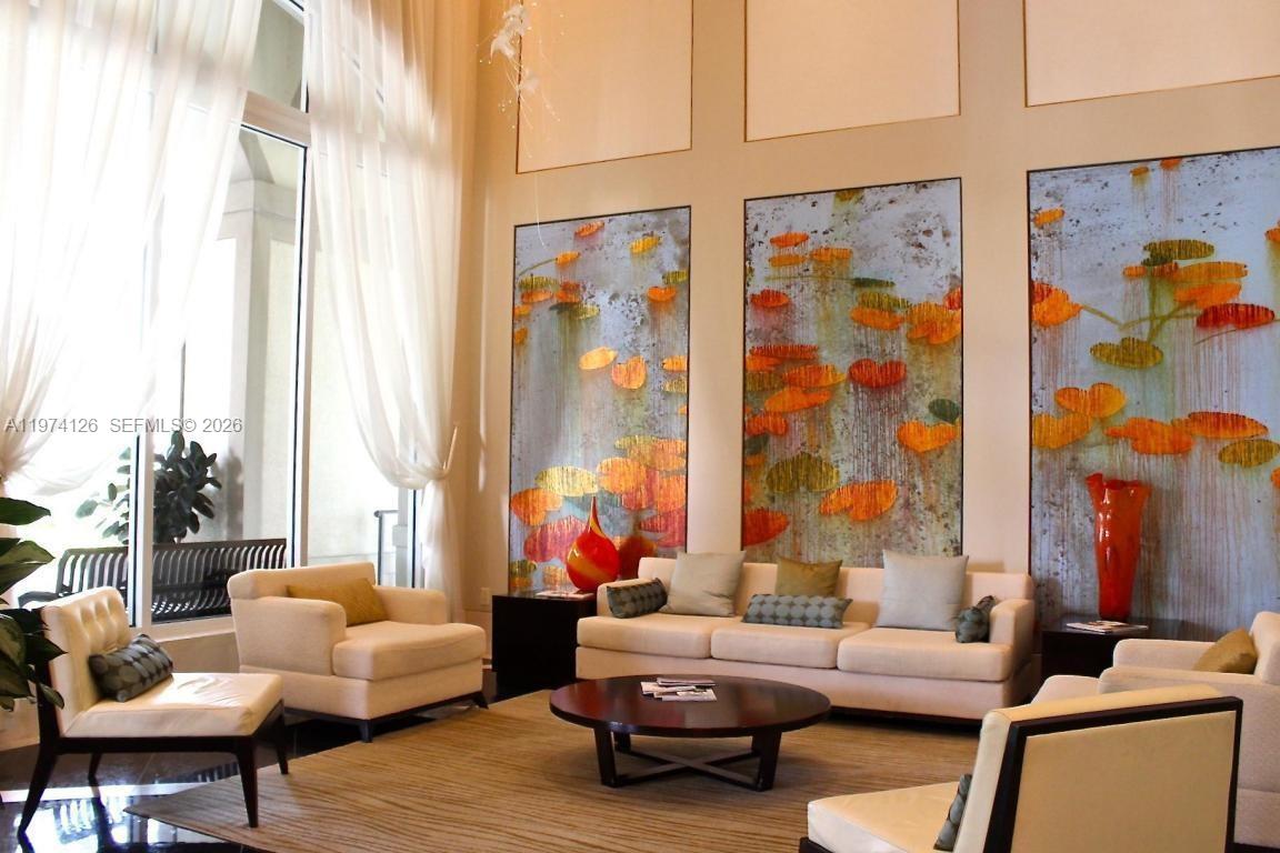 CITYPLACE SOUTH TOWER CON - Residential