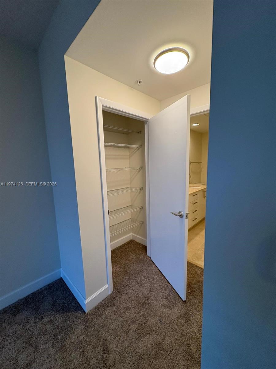 CITYPLACE SOUTH TOWER CON - Residential