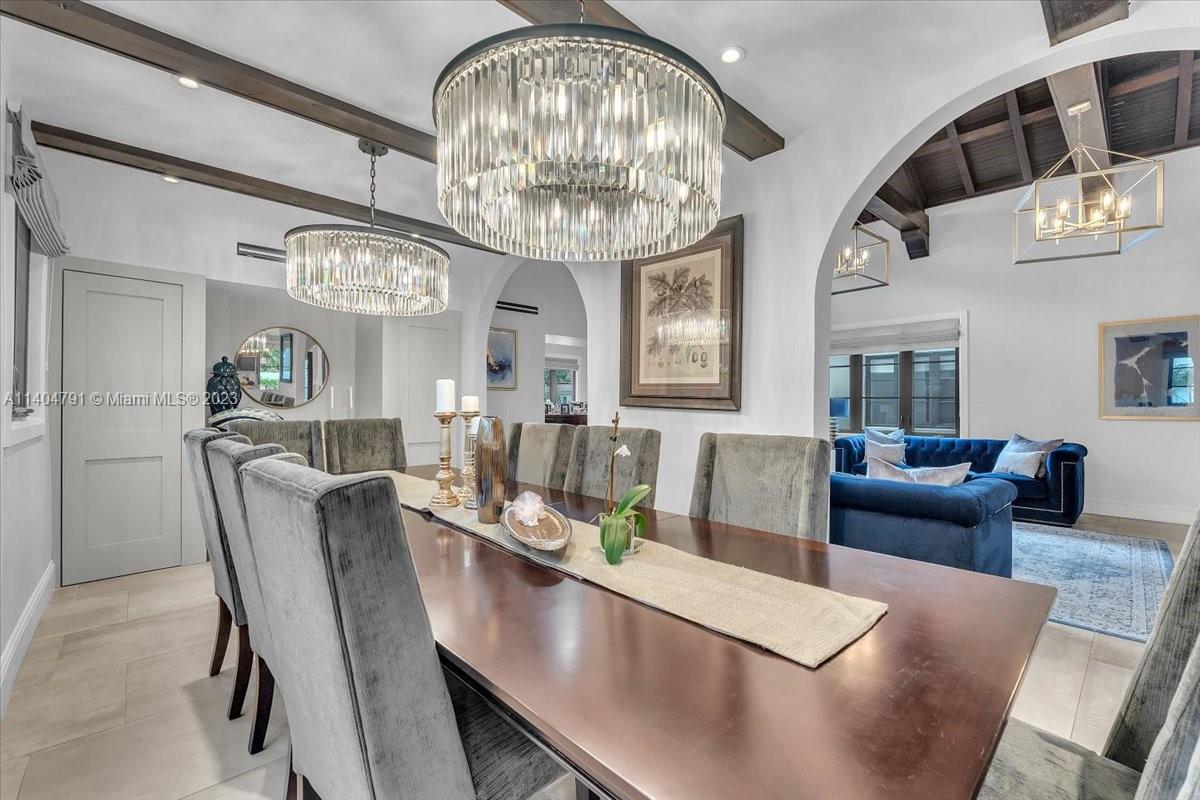 HOLLYWOOD - Residential