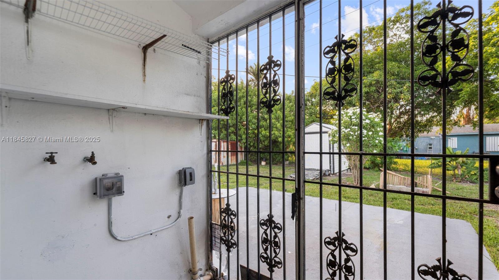 JOY HOMES - Residential