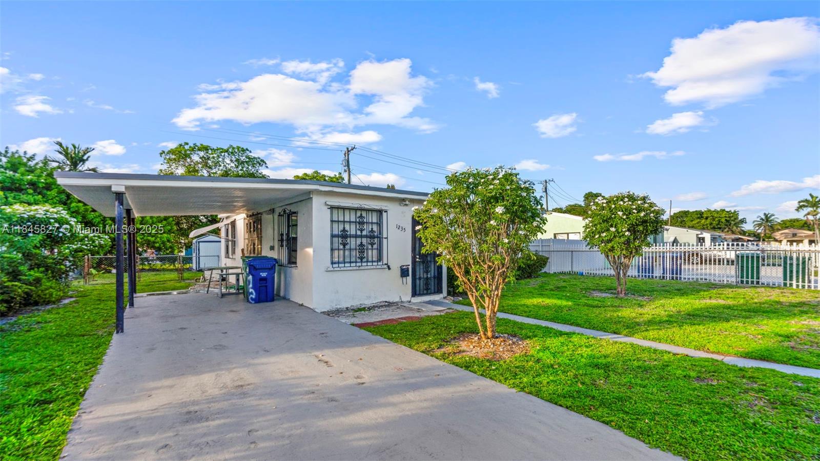 JOY HOMES - Residential