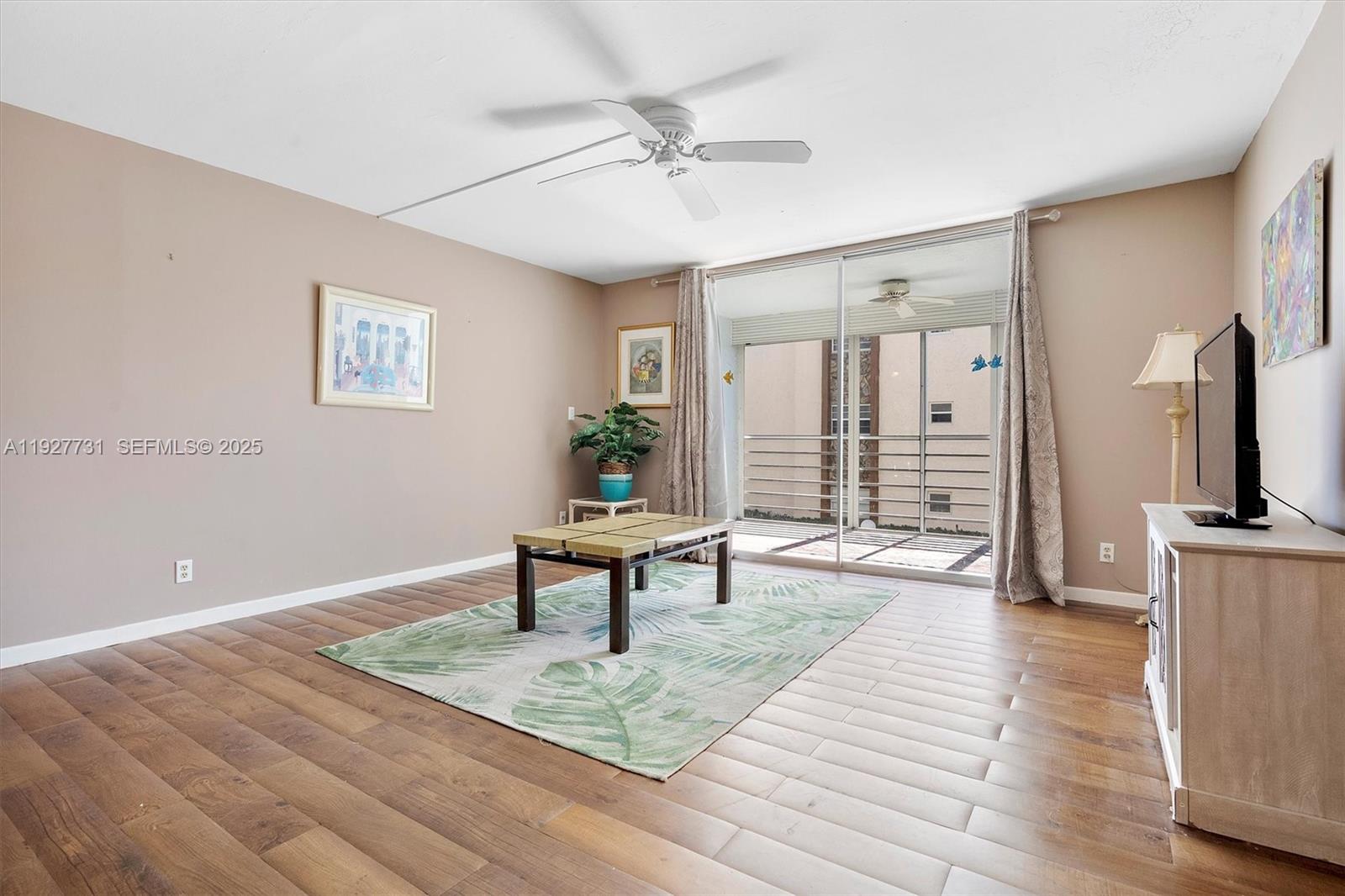 MEADOWBROOK LAKES CONDO - Residential