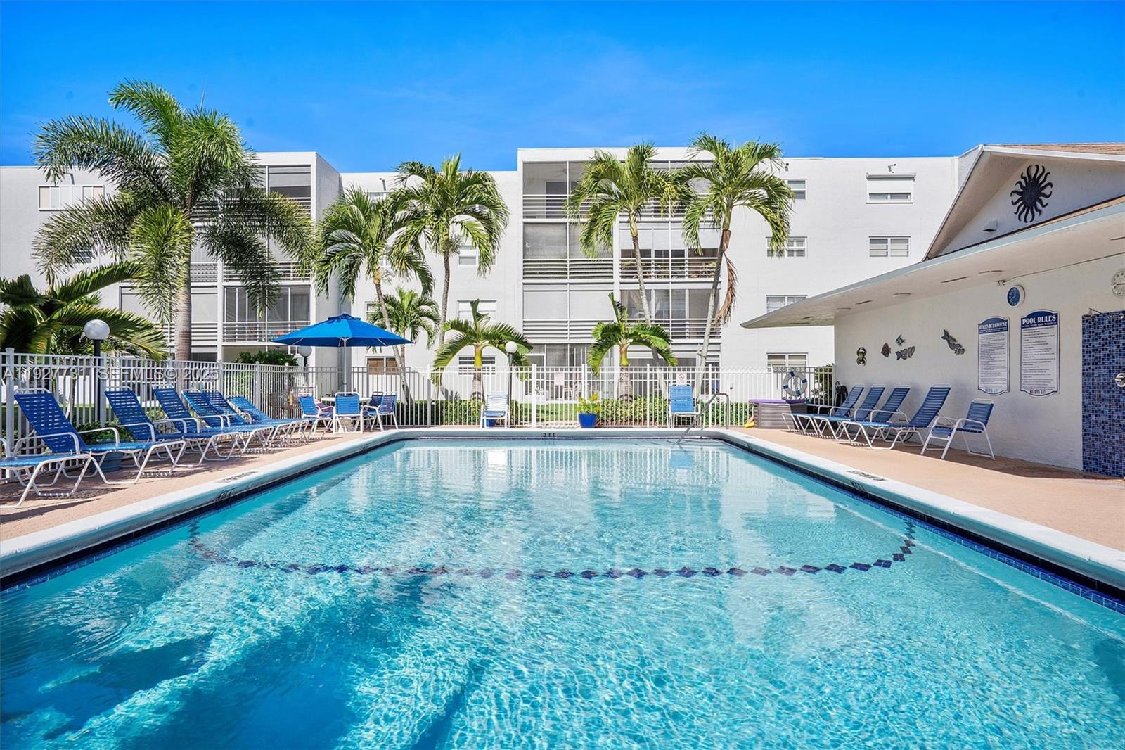 MEADOWBROOK LAKES CONDO - Residential