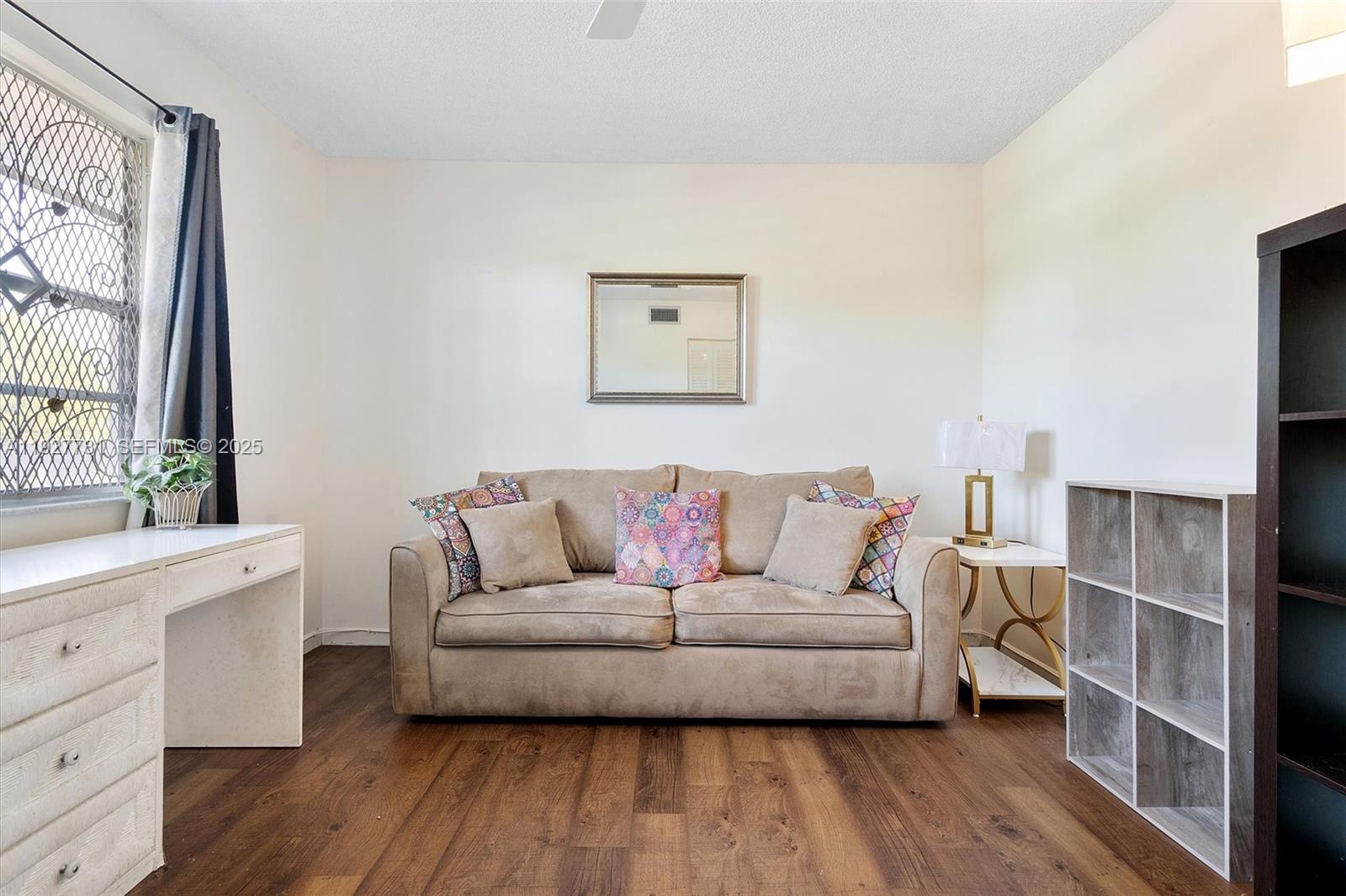 MEADOWBROOK LAKES CONDO - Residential