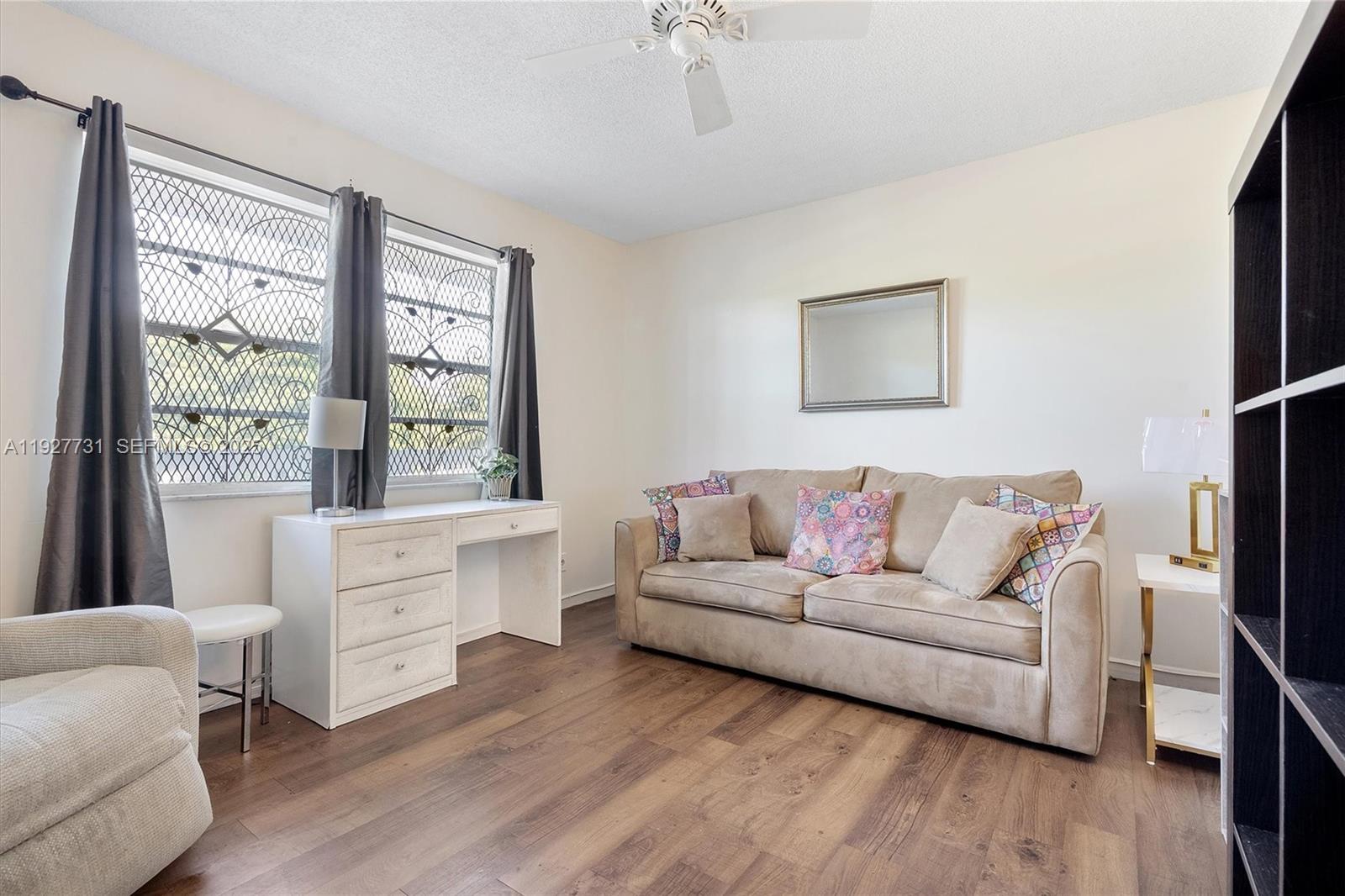 MEADOWBROOK LAKES CONDO - Residential