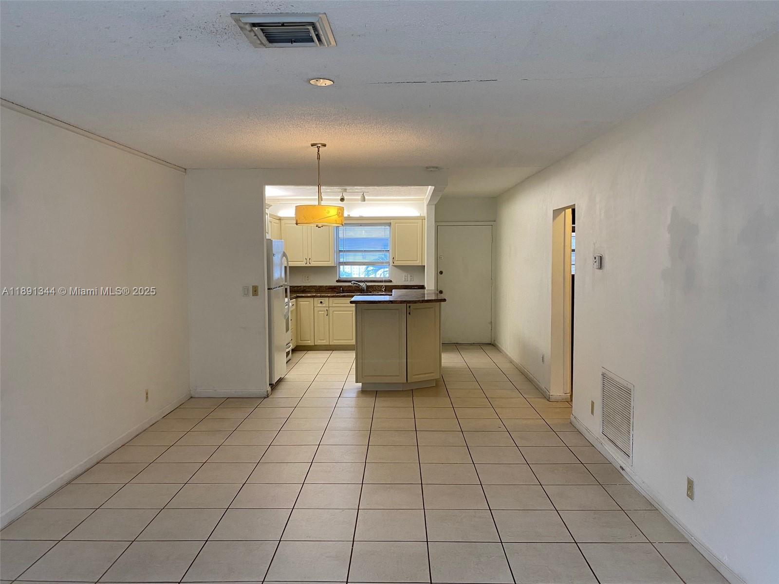 PINEWOOD - Residential Lease