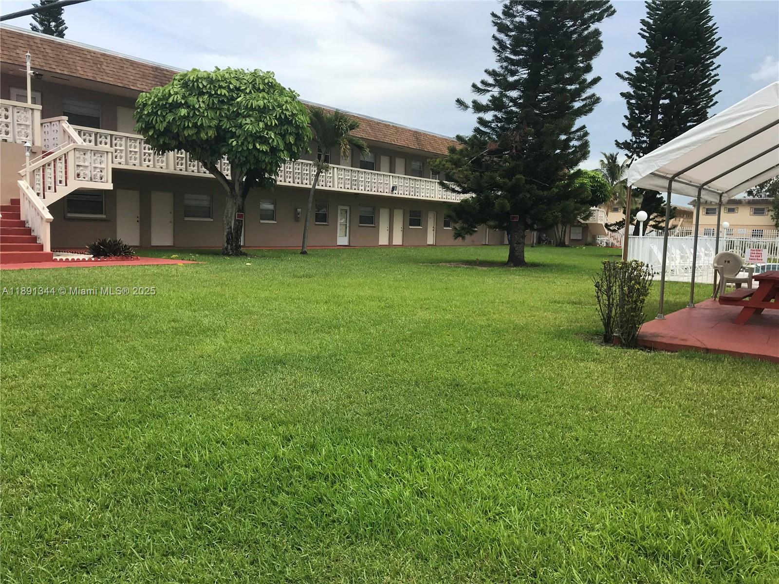 PINEWOOD - Residential Lease