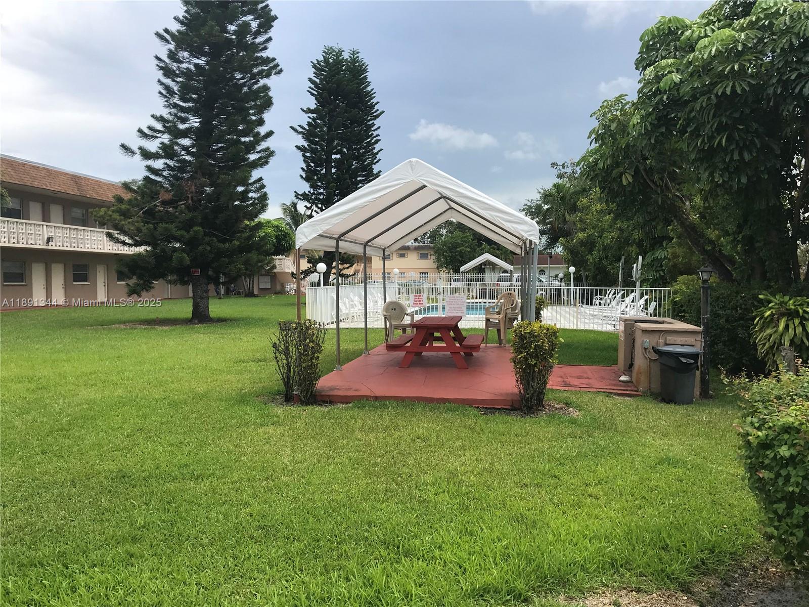 PINEWOOD - Residential Lease